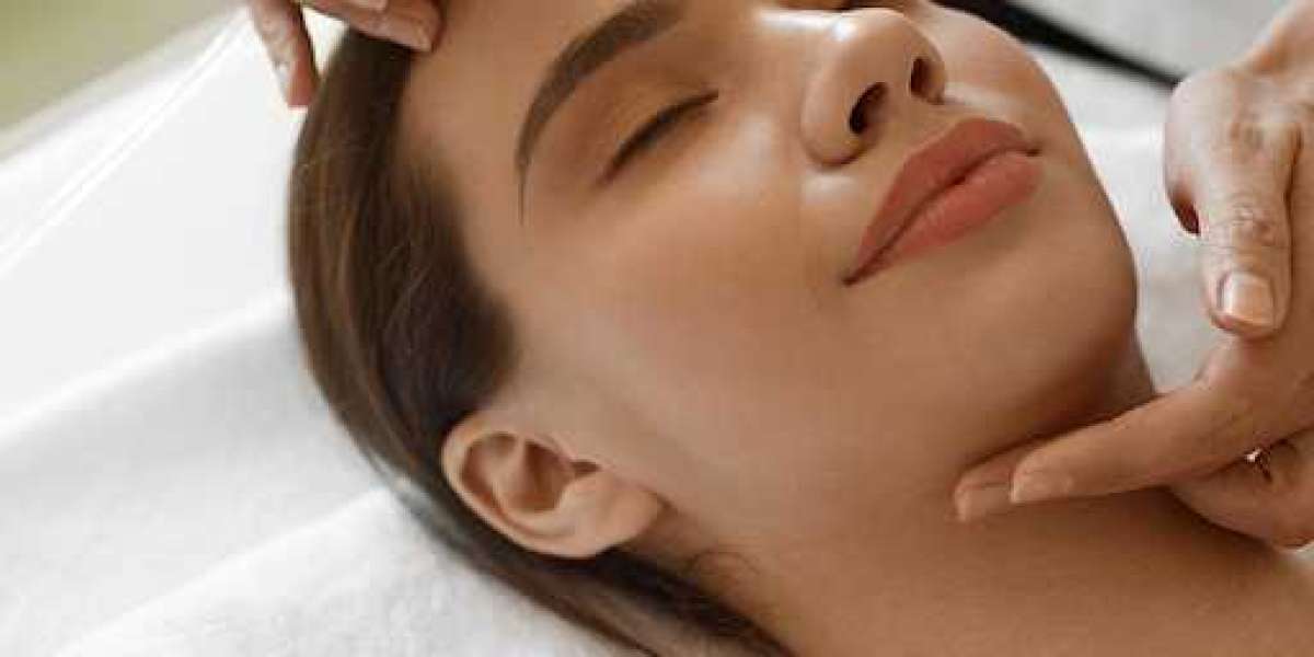 Say hello to smooth, glowing skin by getting a Medi Facial Treat****t